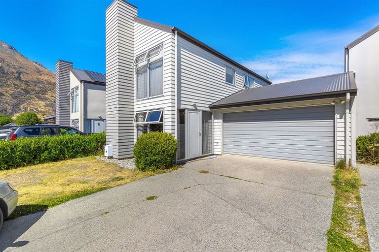 Photo of property in 4 Onslow Road, Lake Hayes, Queenstown, 9304