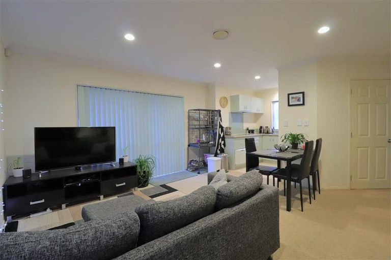 Photo of property in 9 Drumbeg Close, Flat Bush, Auckland, 2019