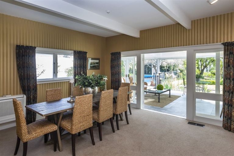 Photo of property in 43 Idris Road, Fendalton, Christchurch, 8052