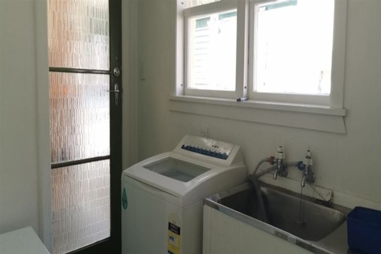 Photo of property in 36 South Terrace, Picton, 7220