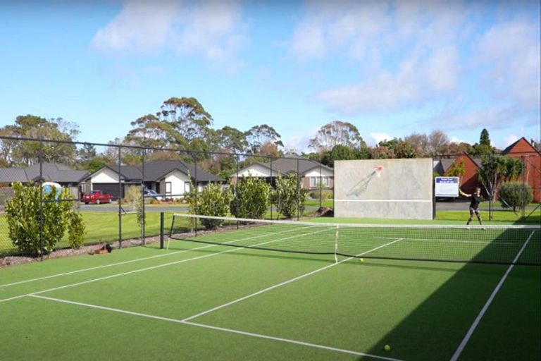 Photo of property in 2 Park Crescent, Mangawhai Heads, Mangawhai, 0505