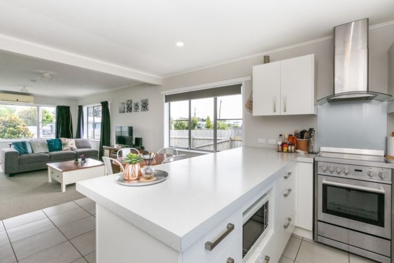 Photo of property in 86 Harold Holt Avenue, Onekawa, Napier, 4110