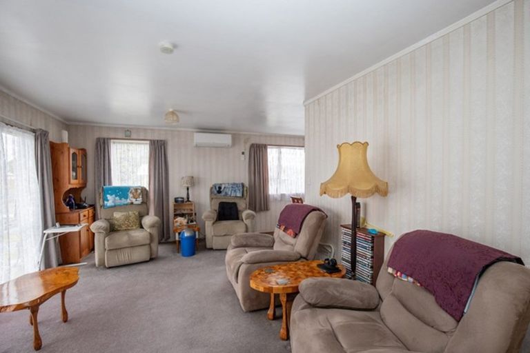 Photo of property in 1 Mcclean Place, Ngatea, 3503