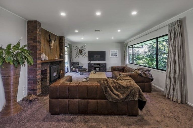 Photo of property in 338 Point View Drive, Shamrock Park, Auckland, 2016