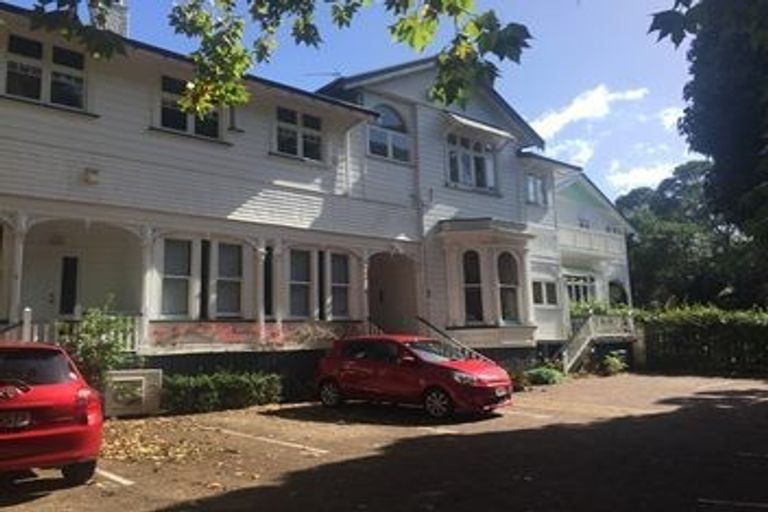 Photo of property in 323b Mount Eden Road, Mount Eden, Auckland, 1024