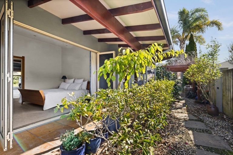 Photo of property in 207 Avenue Road, Greenmeadows, Napier, 4112