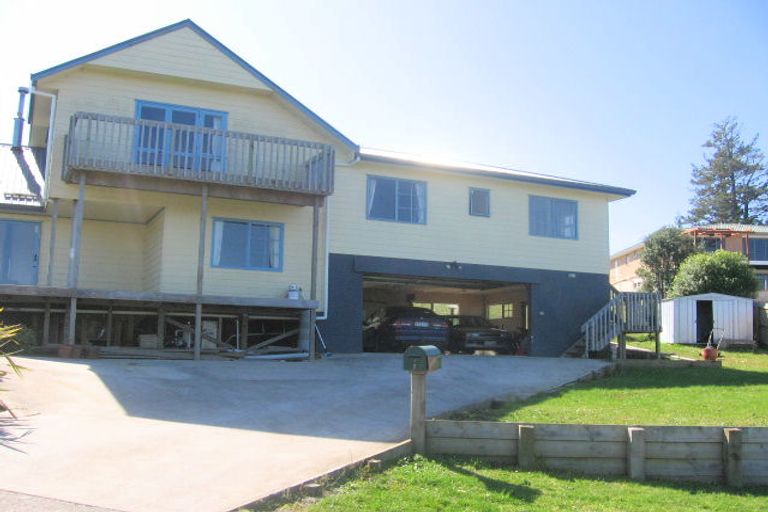 Photo of property in 1 Rabbit Way, Whitianga, 3510