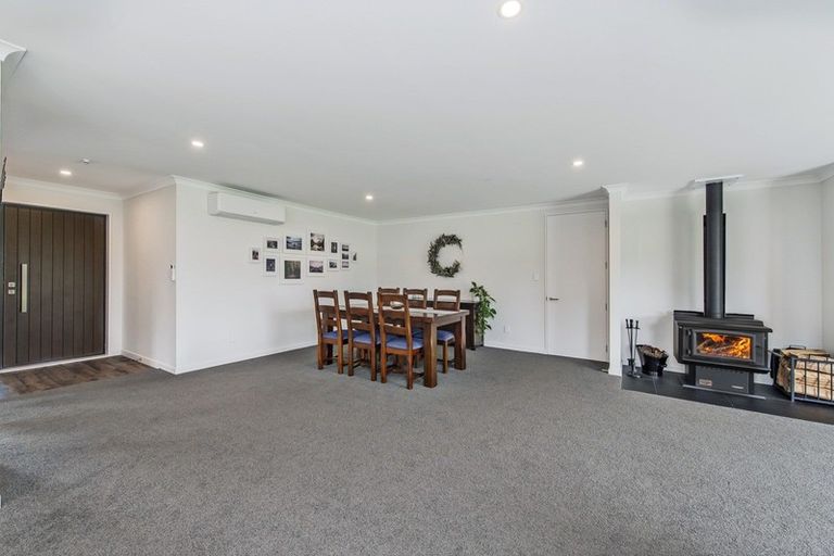 Photo of property in 8 Suffolk Drive, Kirwee, 7571
