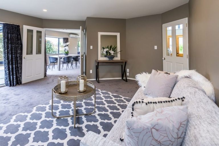 Photo of property in 4 Forest Drive, Parklands, Christchurch, 8083