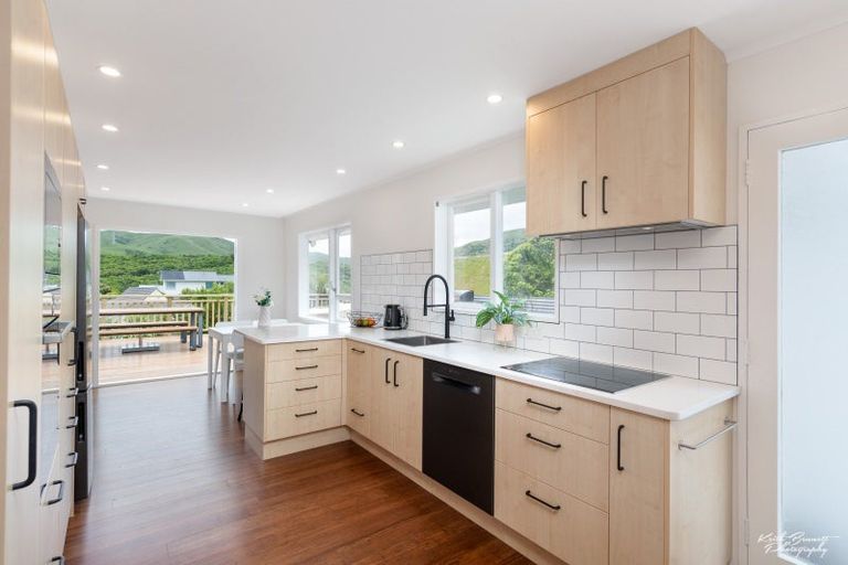 Photo of property in 19 Otira Grove, Kelson, Lower Hutt, 5010