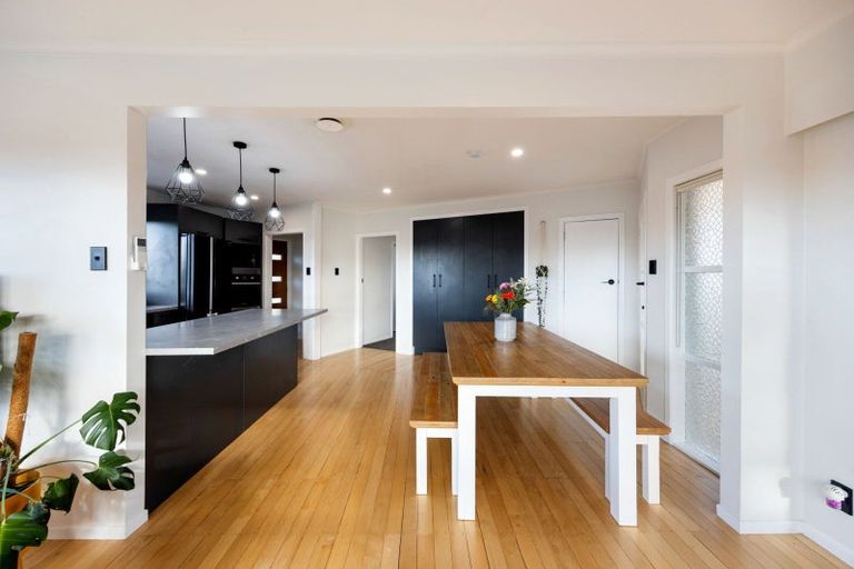 Photo of property in 14 Mears Road, St Andrews, Hamilton, 3200