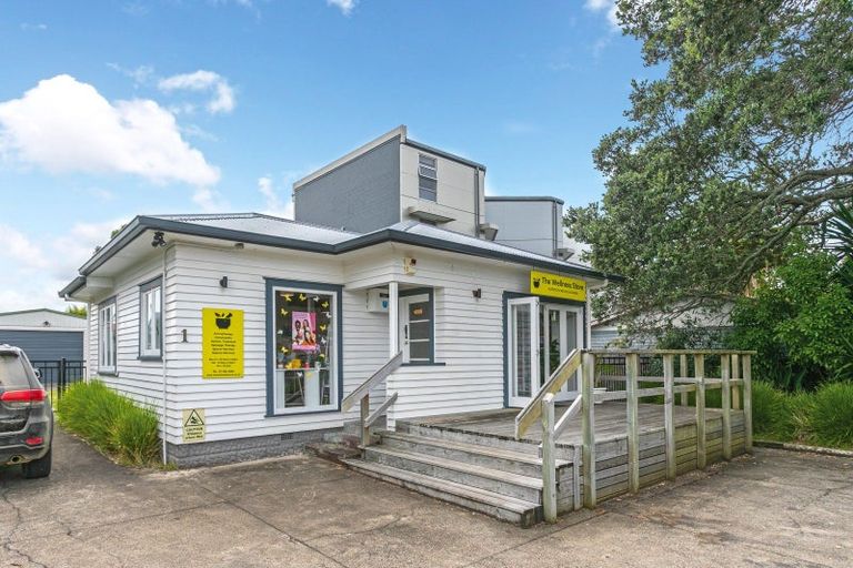 Photo of property in 1 Monk Street, Whitianga, 3510