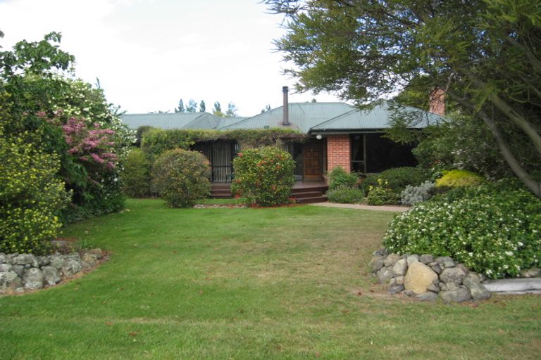 Photo of property in 79 Douglas Road, Amberley, 7410