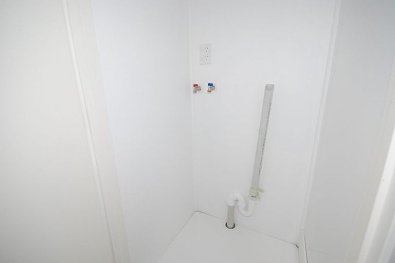 Photo of property in 1d/88 Aroha Avenue, Sandringham, Auckland, 1025