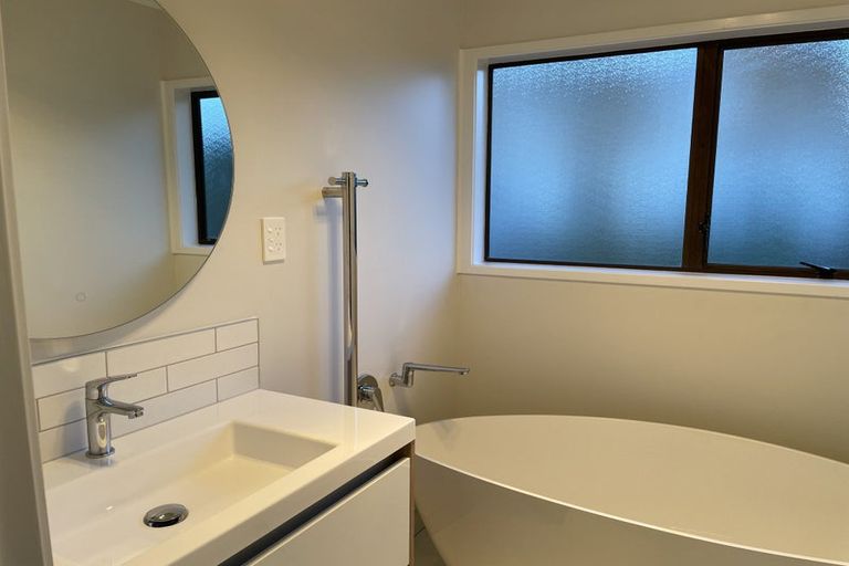 Photo of property in 227 Titirangi Road, Titirangi, Auckland, 0604