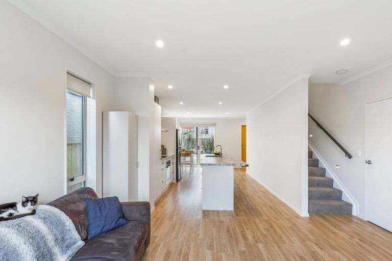 Photo of property in 9 Ambar Ridge Avenue, Massey, Auckland, 0614