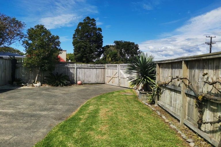 Photo of property in 5 South Road, Waipu, 0510