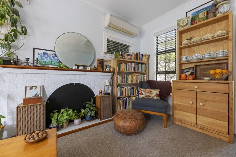 Photo of property in 6 Haig Street, Mornington, Dunedin, 9011