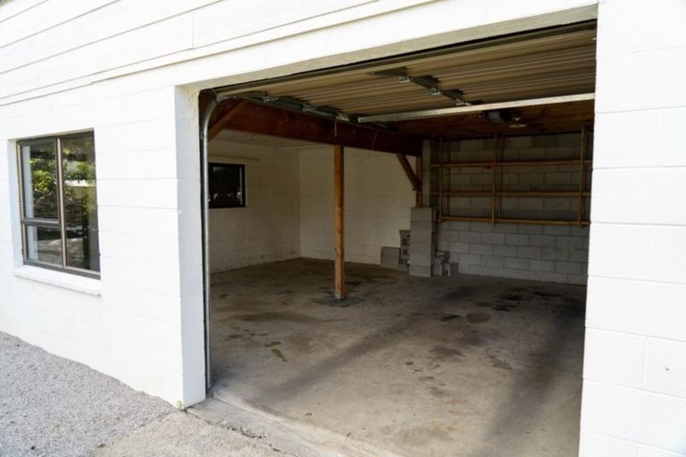 Photo of property in 82 Newcastle Street, Clyde, 9330