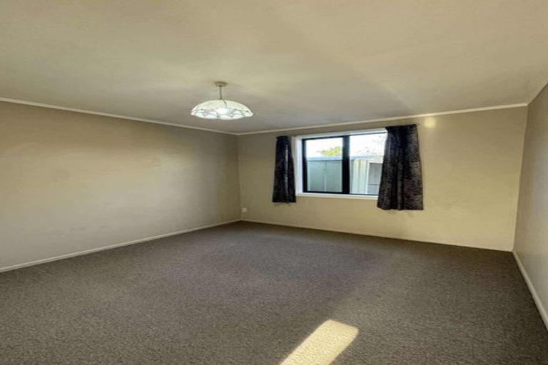 Photo of property in 3/199 Queenspark Drive, Parklands, Christchurch, 8083