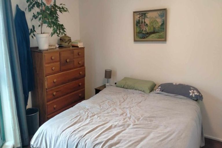 Photo of property in Palm Grove Apartments, 9/13d Palm Grove, Berhampore, Wellington, 6023