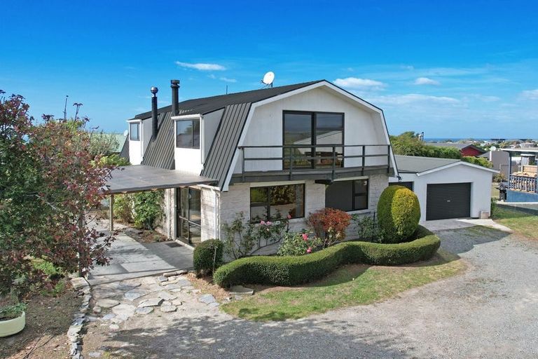 Photo of property in 17 Burnett Street, Kakanui, Oamaru, 9495
