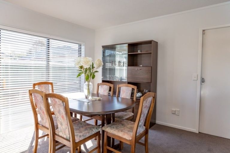 Photo of property in 2a Heihei Place, Paraparaumu, 5032