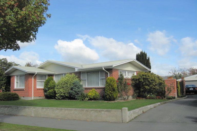 Photo of property in 4 Seagrave Place, Ilam, Christchurch, 8041