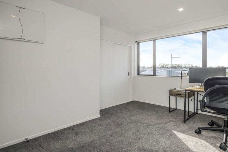 Photo of property in 41 John Gray Street, Papakura, 2110