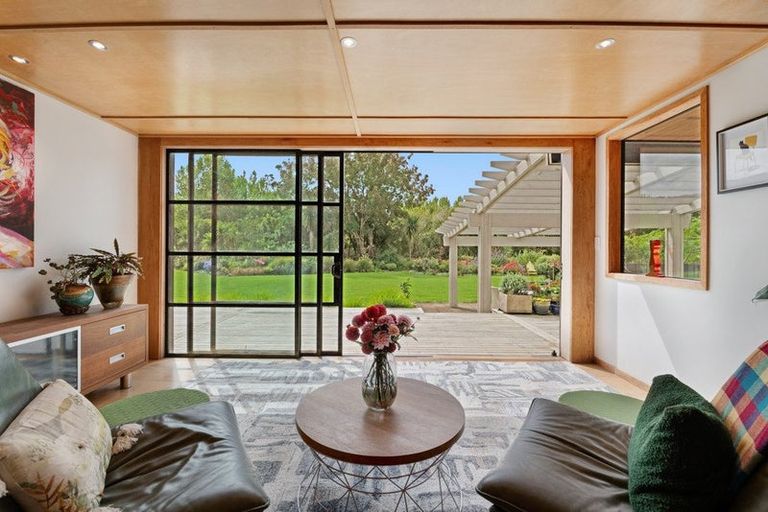 Photo of property in 112 Anderson Road, Matakana, Warkworth, 0985