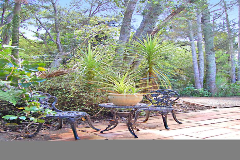 Photo of property in 21 Spray Crescent, Leigh, 0985