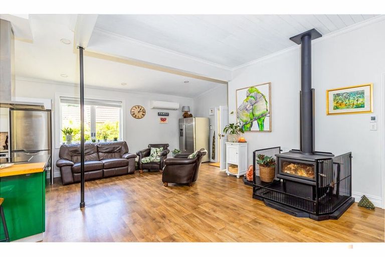 Photo of property in 22 Mckenzie Street, Geraldine, 7930