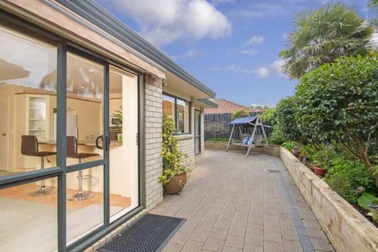 Photo of property in 9 Ardkeen Place, East Tamaki, Auckland, 2016