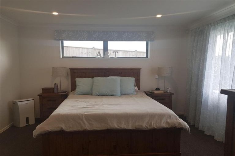 Photo of property in 8 Loader Place, Pokeno, 2402