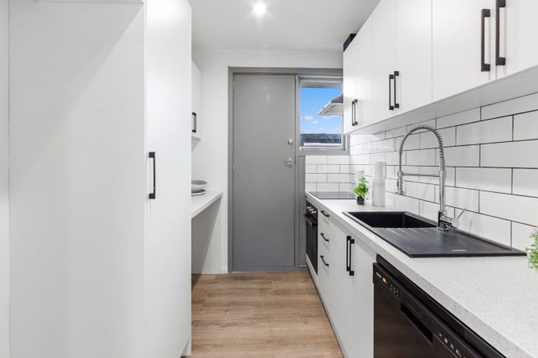 Photo of property in 2/560 Hereford Street, Linwood, Christchurch, 8011