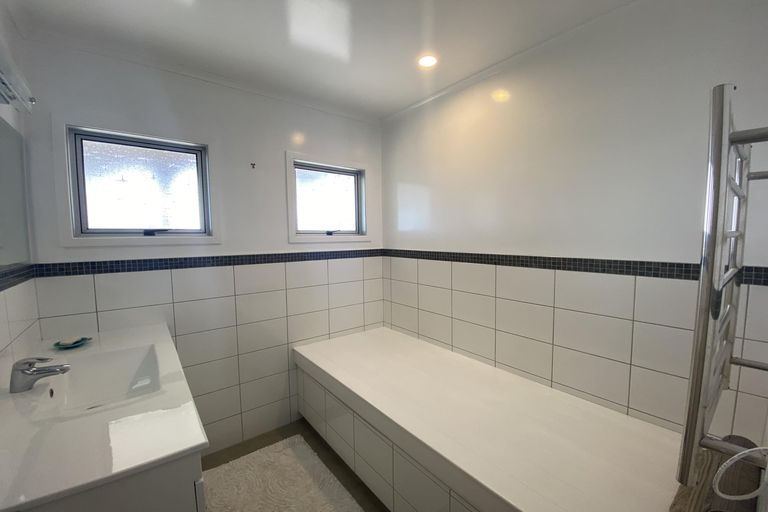 Photo of property in 22 Riverview Road, Kerikeri, 0230