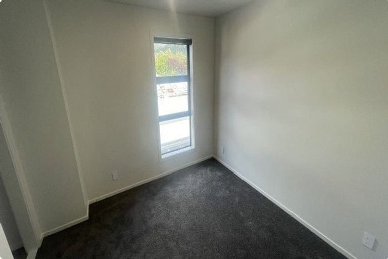 Photo of property in 7/240 Stokes Valley Road, Stokes Valley, Lower Hutt, 5019