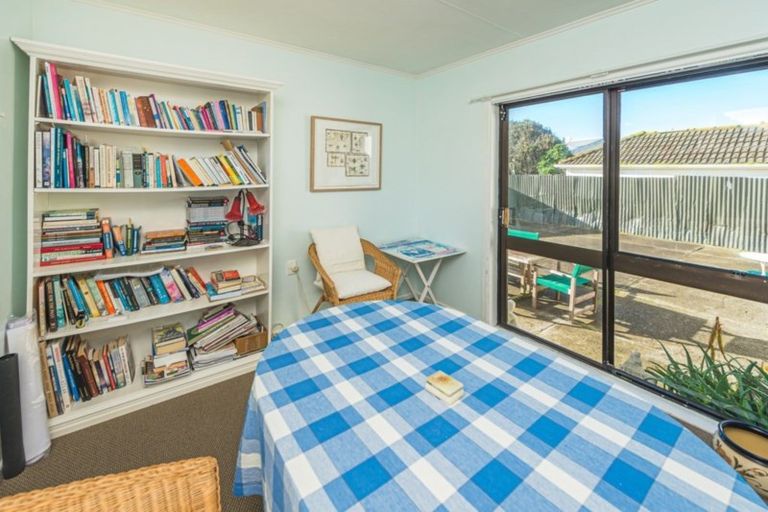 Photo of property in 188 Cornfoot Street, Castlecliff, Whanganui, 4501