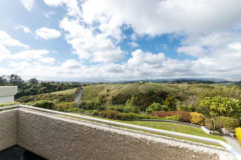 Photo of property in 40 Kilkenny Place, Fitzherbert, Palmerston North, 4410