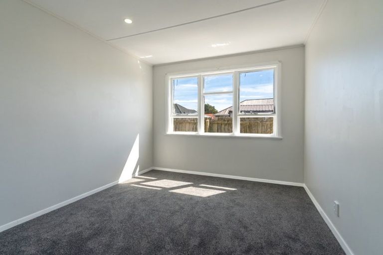 Photo of property in 6 Portchester Street, Aranui, Christchurch, 8061