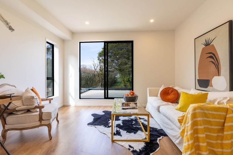 Photo of property in 18/26 Springvale Drive, Fairview Heights, Auckland, 0632