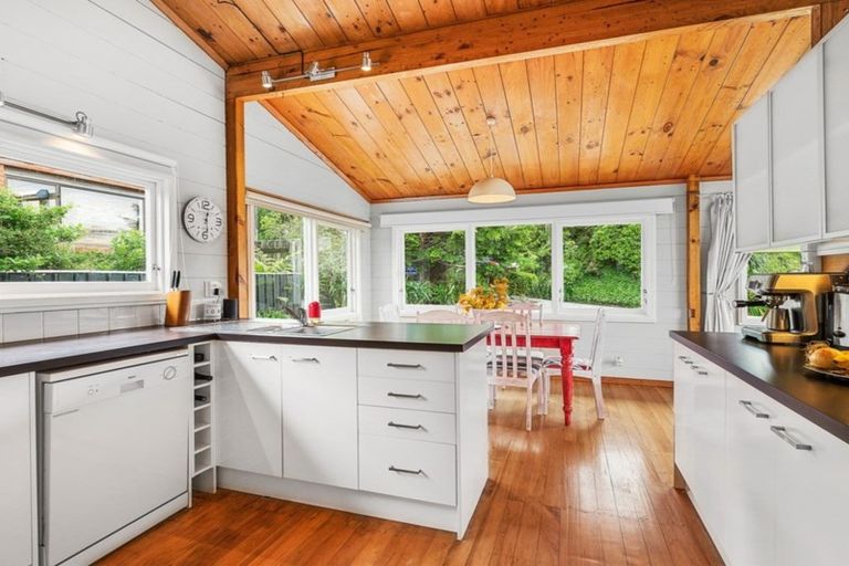 Photo of property in 75 Heke Street, Ngaio, Wellington, 6035