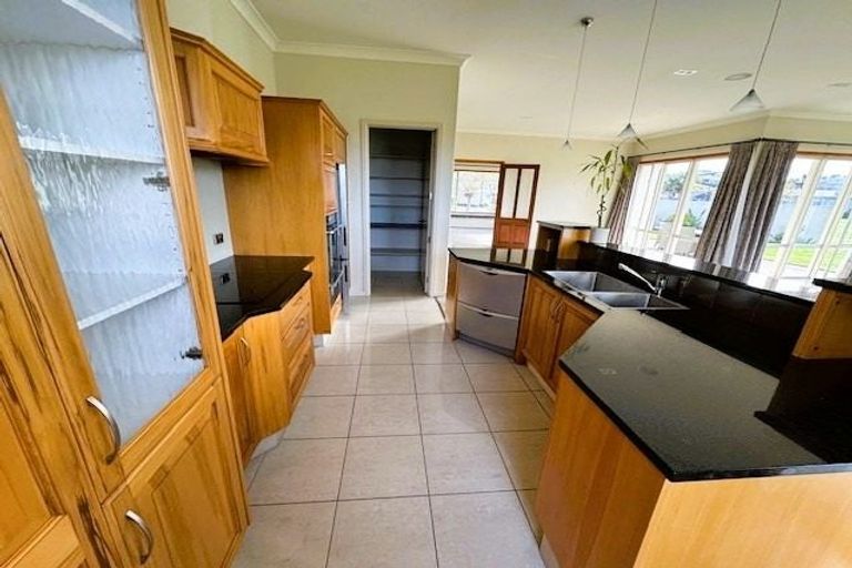 Photo of property in 54 Merlot Drive, Greenmeadows, Napier, 4112