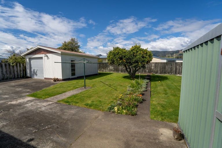 Photo of property in 6 Durham Street, Stoke, Nelson, 7011