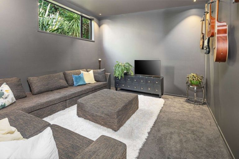 Photo of property in 81 Piha Road, Piha, New Lynn, 0772