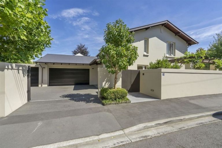 Photo of property in 19 Rhodes Street, Merivale, Christchurch, 8014