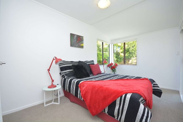 Photo of property in 8 Sandgate Avenue, Botany Downs, Auckland, 2010