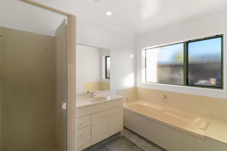 Photo of property in 11 Elmbridge Place, Owhata, Rotorua, 3010