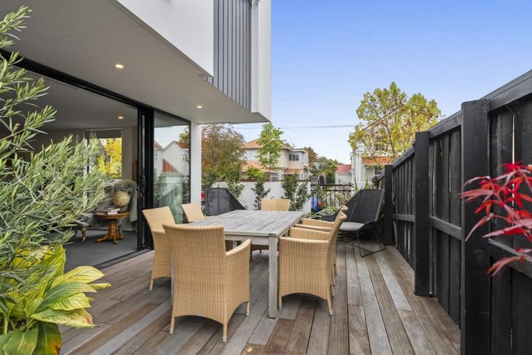 Photo of property in 1/10 Bishop Street, St Albans, Christchurch, 8014