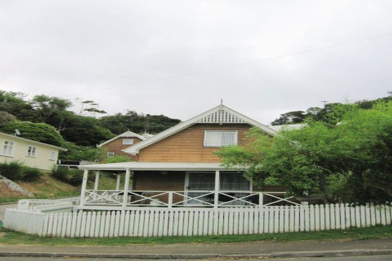 Photo of property in 44 Moffitt Street, Vogeltown, Wellington, 6021